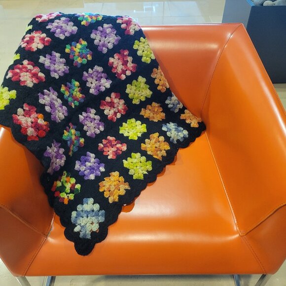 GRANNY SQUARE ROSEANNE BLANKET CROCHET THROW VINTAGE RETRO 55" X 48" COUCH CHAIR - Picture 5 of 10